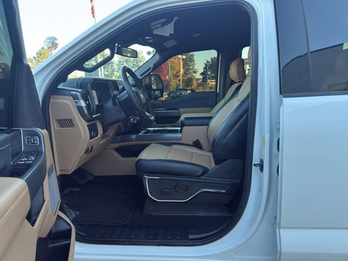 Used 2024 Ford F250 Lariat w/ Lariat Ultimate Package image 12