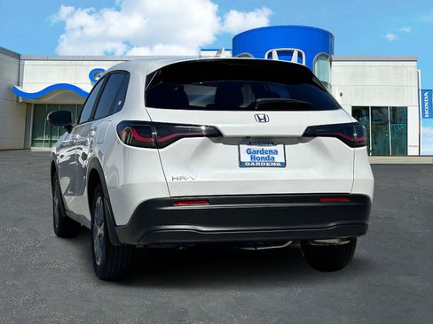 New 2027 Honda HR-V LX image 5