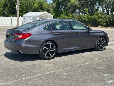 Used 2019 Honda Accord LX image 8