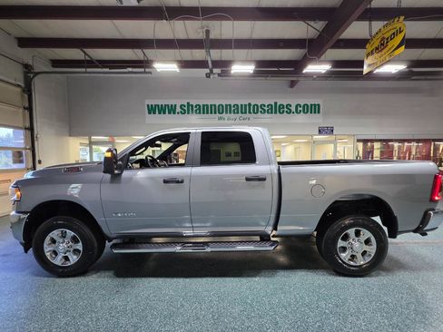 Used 2024 RAM 2500 Big Horn w/ Level 2 Equipment Group AWD/4WD image 11