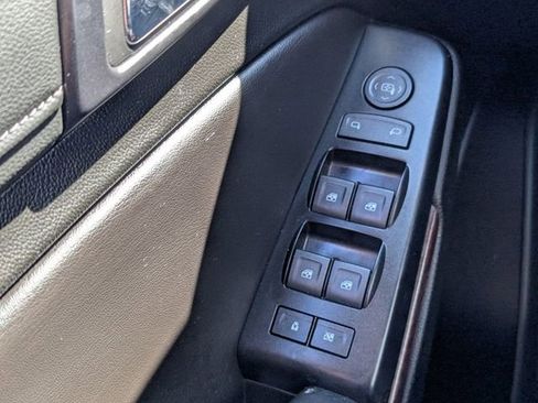 Used 2018 GMC Yukon SLE w/ SLE Value Package image 39