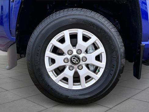 Certified 2024 Toyota Tacoma SR5 image 11