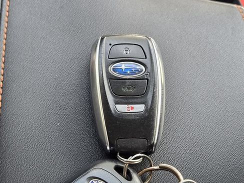 Used 2020 Subaru Crosstrek 2.0i Limited w/ Moonroof Package w/Navigation AWD/4WD image 19