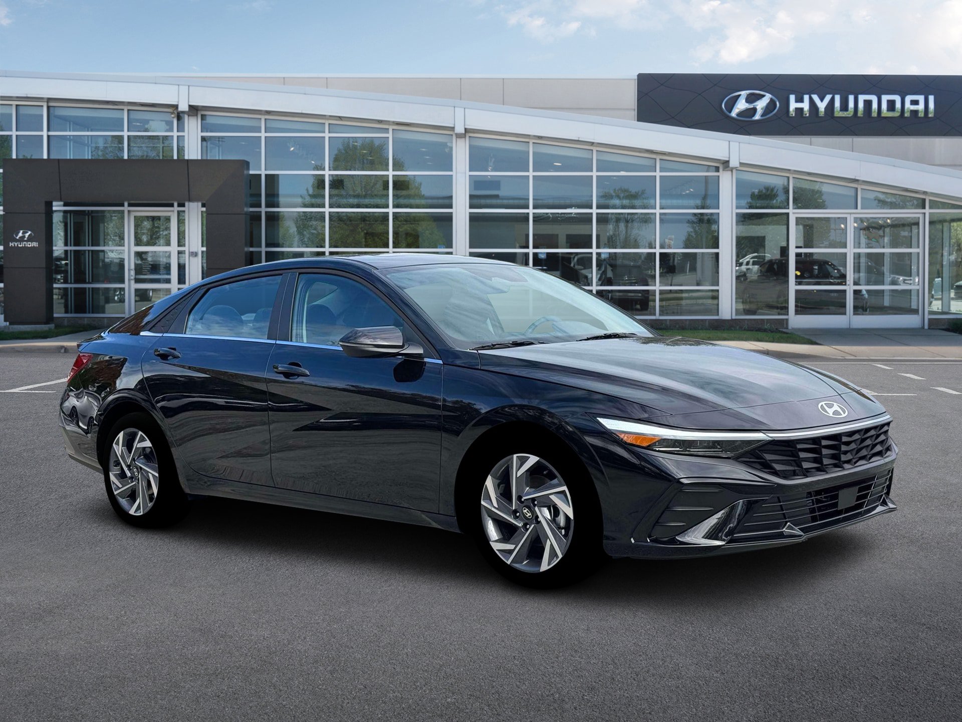 New 2026 Hyundai Elantra Limited FWD image 10