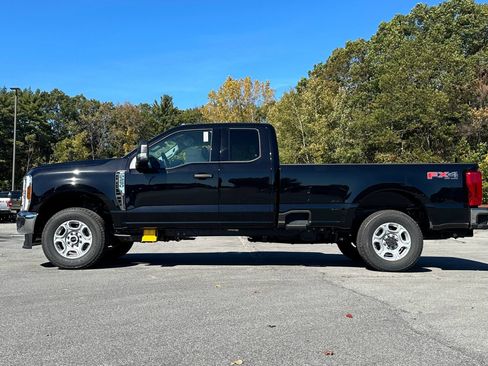 New 2026 Ford F250 XLT w/ FX4 Off-Road Package image 9