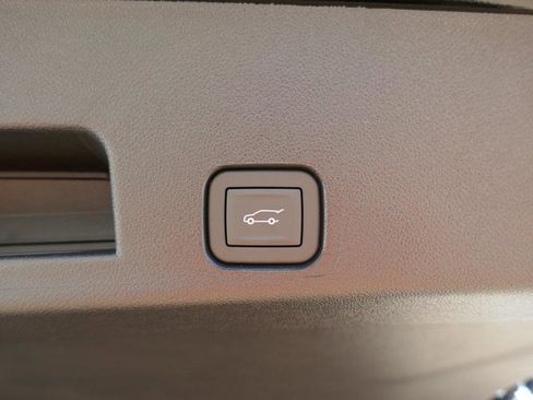 New 2026 Chevrolet Traverse Z71 w/ Enhanced Driving Package image 14