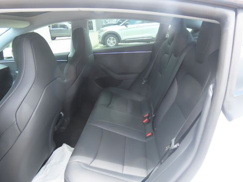 Used 2025 Tesla Model 3 Performance AWD/4WD image 19