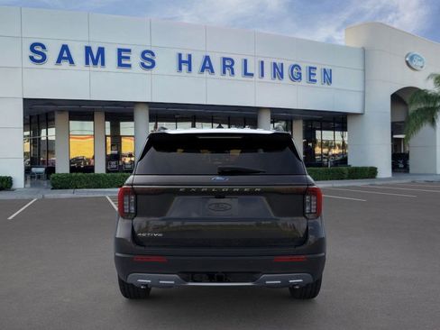 New 2026 Ford Explorer Active w/ Active Comfort Package image 5