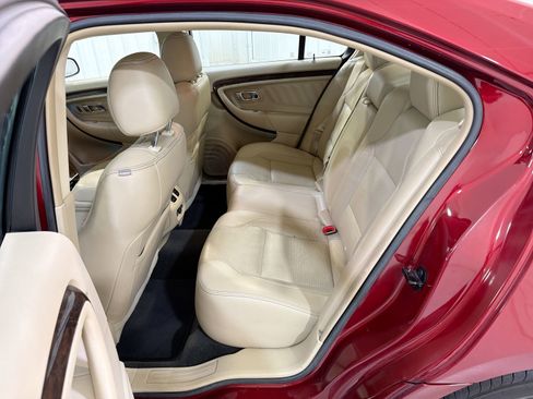 Used 2014 Ford Taurus Limited w/ Equipment Group 301A image 25