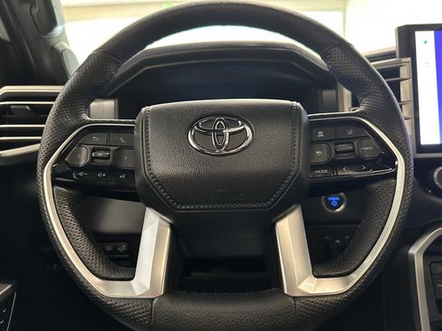 Used 2023 Toyota Sequoia Platinum AWD/4WD image 11