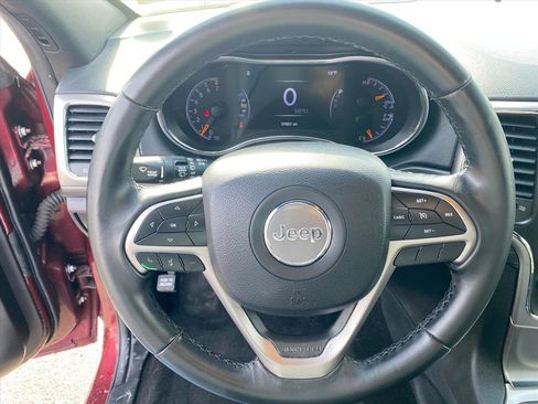 Used 2019 Jeep Grand Cherokee Laredo image 10