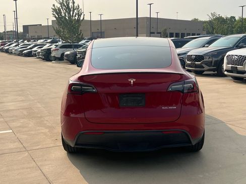 Used 2022 Tesla Model Y Performance AWD/4WD image 11