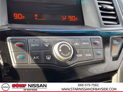 Used 2015 Nissan Pathfinder S image 24