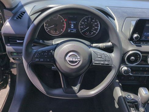 Certified 2024 Nissan Sentra S FWD image 11