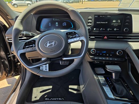 New 2026 Hyundai Elantra SEL Sport Premium FWD image 10