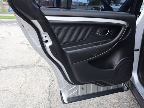 Used 2015 Ford Taurus SEL FWD image 19