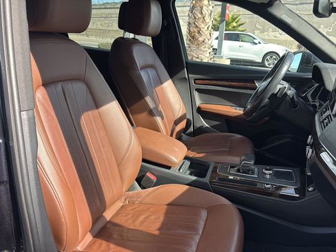 Used 2019 Audi Q5 Premium Plus w/ Premium Plus Package image 13