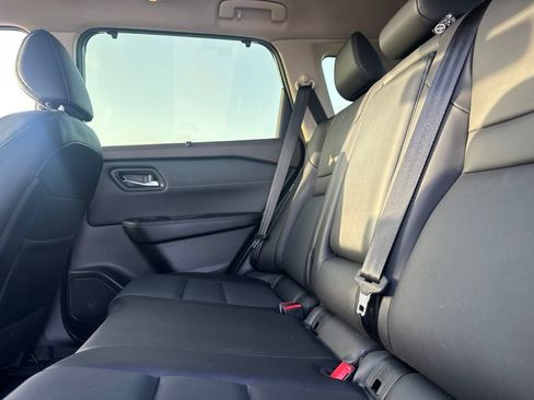 Certified 2023 Nissan Rogue SV w/ SV Premium B Package FWD image 35