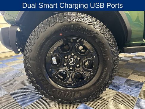 Certified 2025 Ford Bronco Badlands AWD/4WD image 33