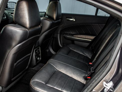 Used 2014 Dodge Charger R/T image 24