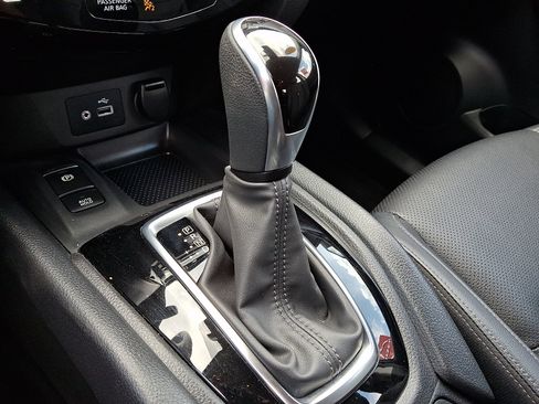 Certified 2022 Nissan Rogue Sport SL AWD/4WD image 16