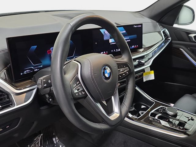 Certified 2025 BMW X5 xDrive50e w/ Parking Assistance Package AWD/4WD image 12