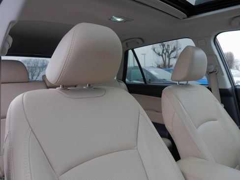 Used 2019 Subaru Outback 2.5i Limited w/ Popular Package #2 image 14