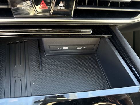 New 2025 Volkswagen Atlas Cross Sport SEL Premium R-Line image 34