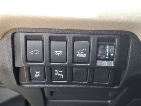 Used 2021 Subaru Ascent Limited w/ Technology Package AWD/4WD image 17