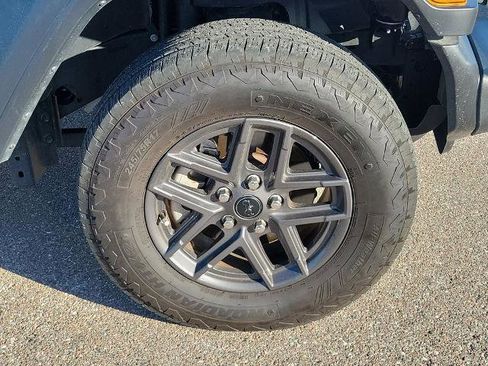 Used 2024 Jeep Wrangler Sport AWD/4WD image 8