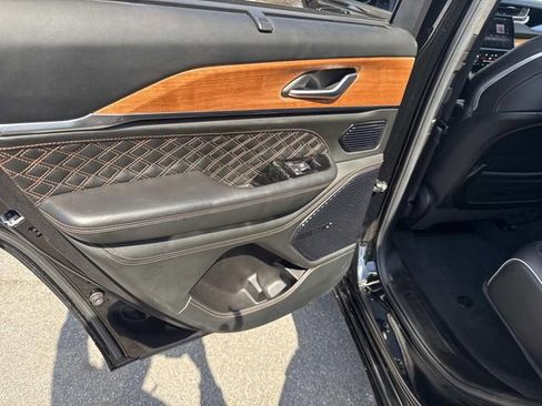 Used 2024 Jeep Grand Cherokee Summit AWD/4WD image 20