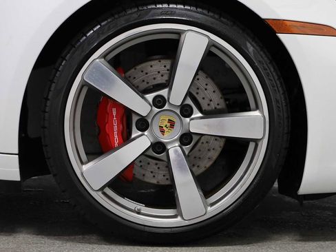 Certified 2024 Porsche 911 Targa 4S image 11