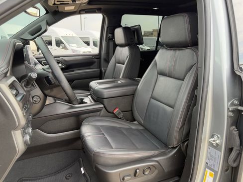 Used 2024 Chevrolet Tahoe RST w/ Sport Performance Package image 29