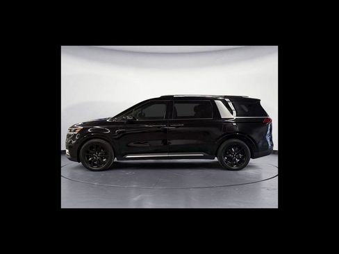 Used 2022 Kia Carnival SX Prestige FWD image 3