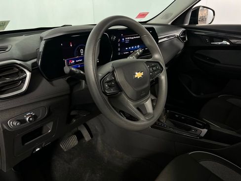 Used 2025 Chevrolet TrailBlazer LT image 20