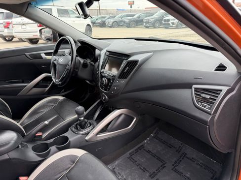 Used 2014 Hyundai Veloster Turbo image 18