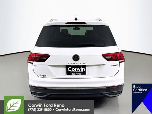 Used 2024 Volkswagen Tiguan SE AWD/4WD image 8