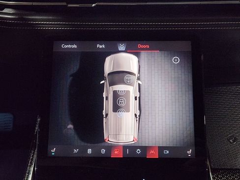 Used 2025 Cadillac Escalade V image 38