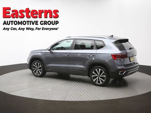 Used 2022 Volkswagen Taos SE FWD image 60