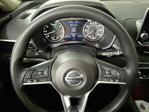 Used 2021 Nissan Altima 2.5 SV FWD image 18