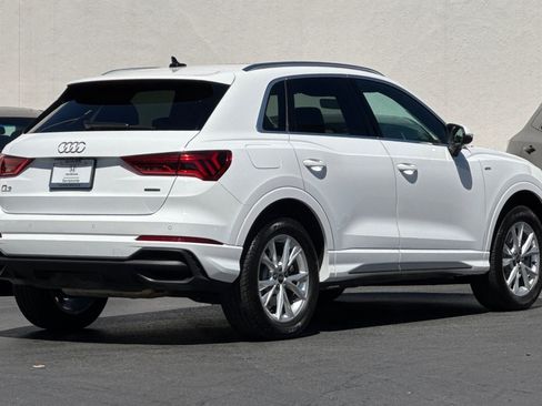 Used 2024 Audi Q3 2.0T Premium AWD/4WD image 9