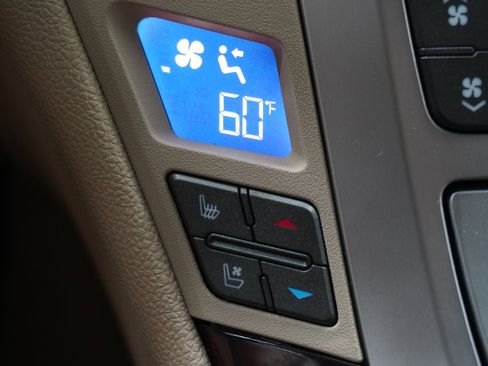 Used 2012 Cadillac CTS Premium image 22