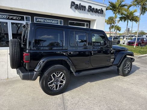 Used 2024 Jeep Wrangler Unlimited Sahara AWD/4WD image 4