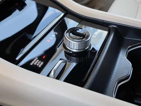 New 2025 Jeep Grand Cherokee L Limited w/ Trailer Tow Package image 30