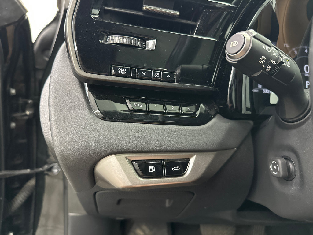 Used 2024 Lexus RX 350 Premium w/ Accessory Package (Z1) AWD/4WD image 34