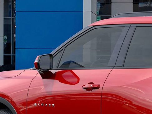 New 2025 Chevrolet Blazer LT w/ Sound & Technology Package image 12
