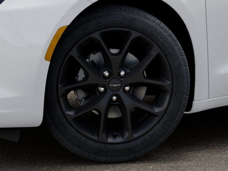 New 2027 Chrysler Pacifica Select FWD image 8