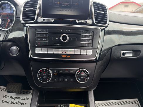 Used 2018 Mercedes-Benz GLS 550 4MATIC image 25