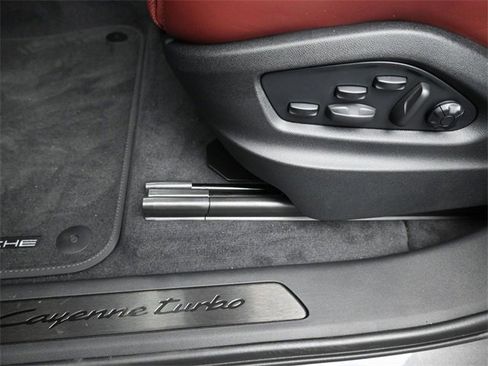 New 2025 Porsche Cayenne Turbo image 11