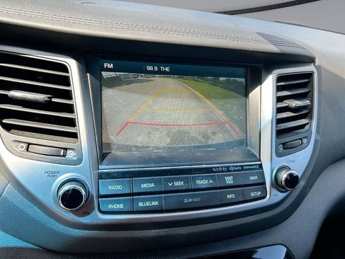 Used 2017 Hyundai Tucson SE Plus w/ Cargo Package FWD image 23